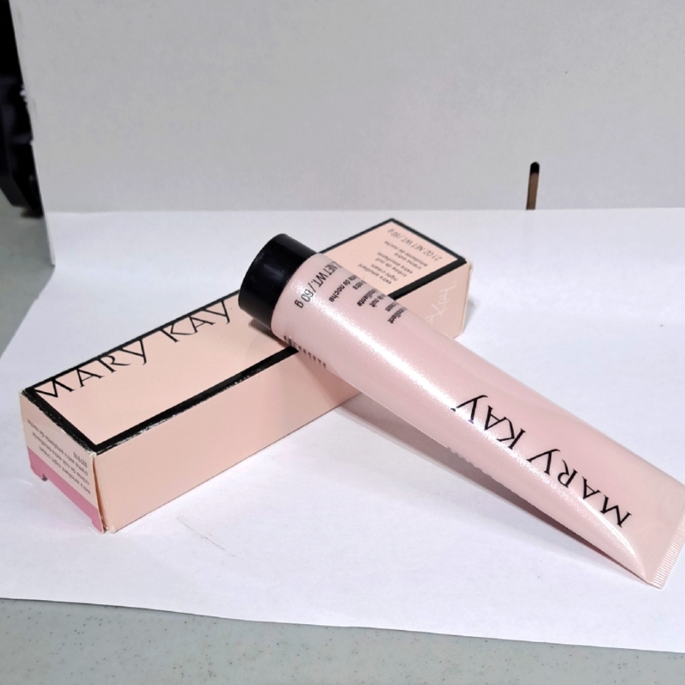 Mary Kay extra emollient night cream